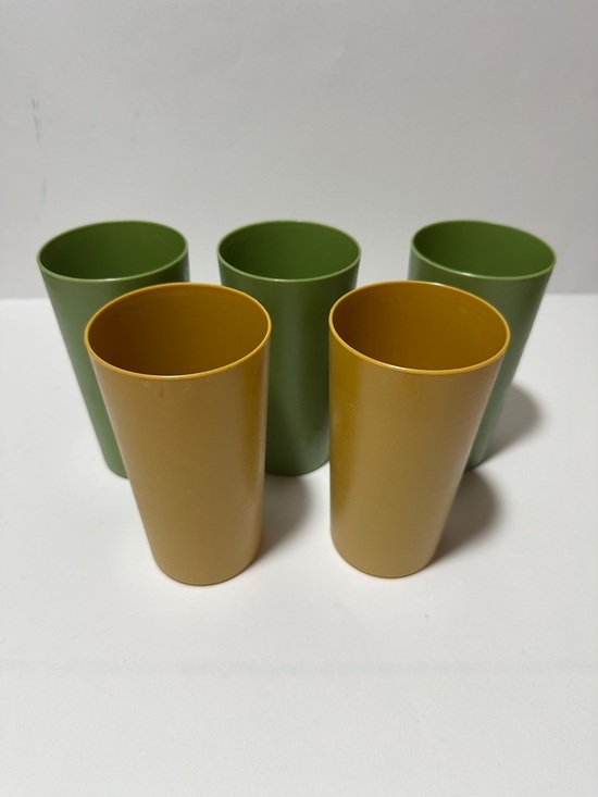 Other - Set of 5 Vintage Plastic Tumblers Mustard Yellow Olive Green Retro Kitchen Cups